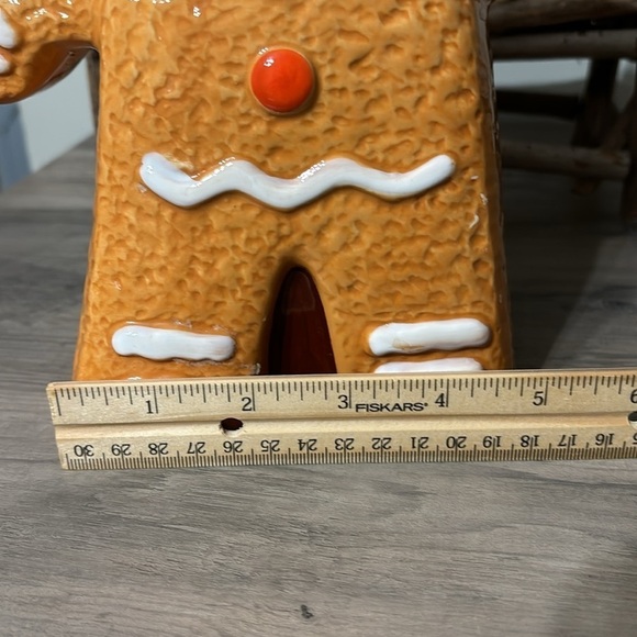 VINTAGE PRE OWNED GINGERBREAD MAN COOKIE JAR 9.5" TALL SHREK GINGERBREAD MAN - Picture 12 of 15